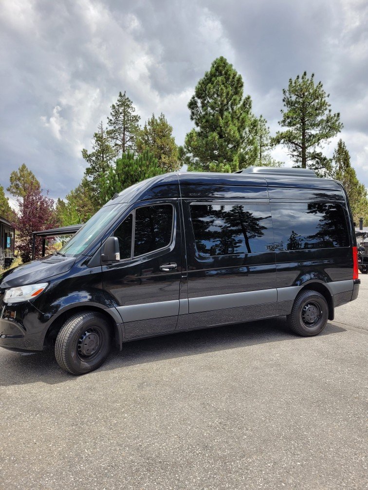 Luxury Mercedes Sprinter – Go Costa Rica Shuttles