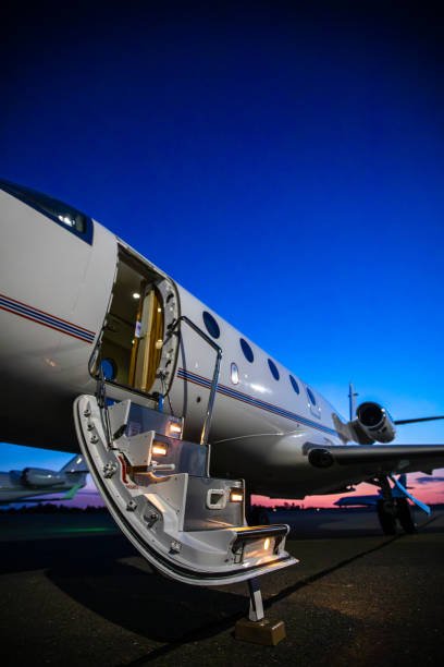 Private shuttle and aircraft – door-to-door transfers