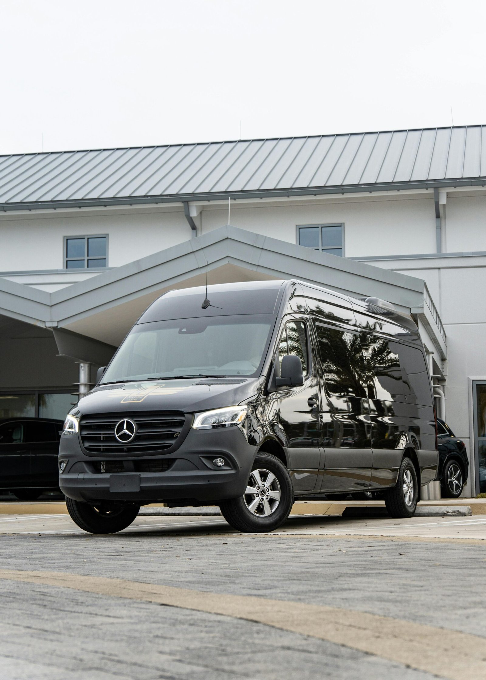 Costa Rica road and forest – private shuttle route